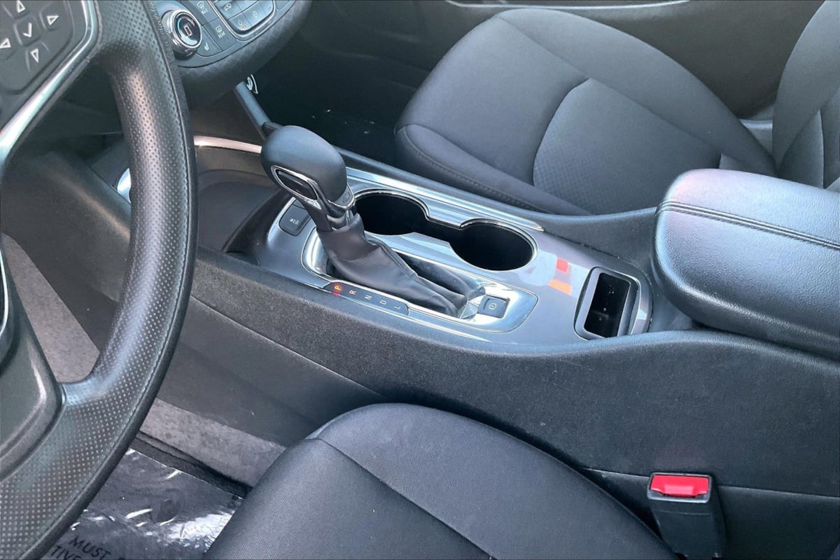 Photo 15 of this Chevrolet Malibu