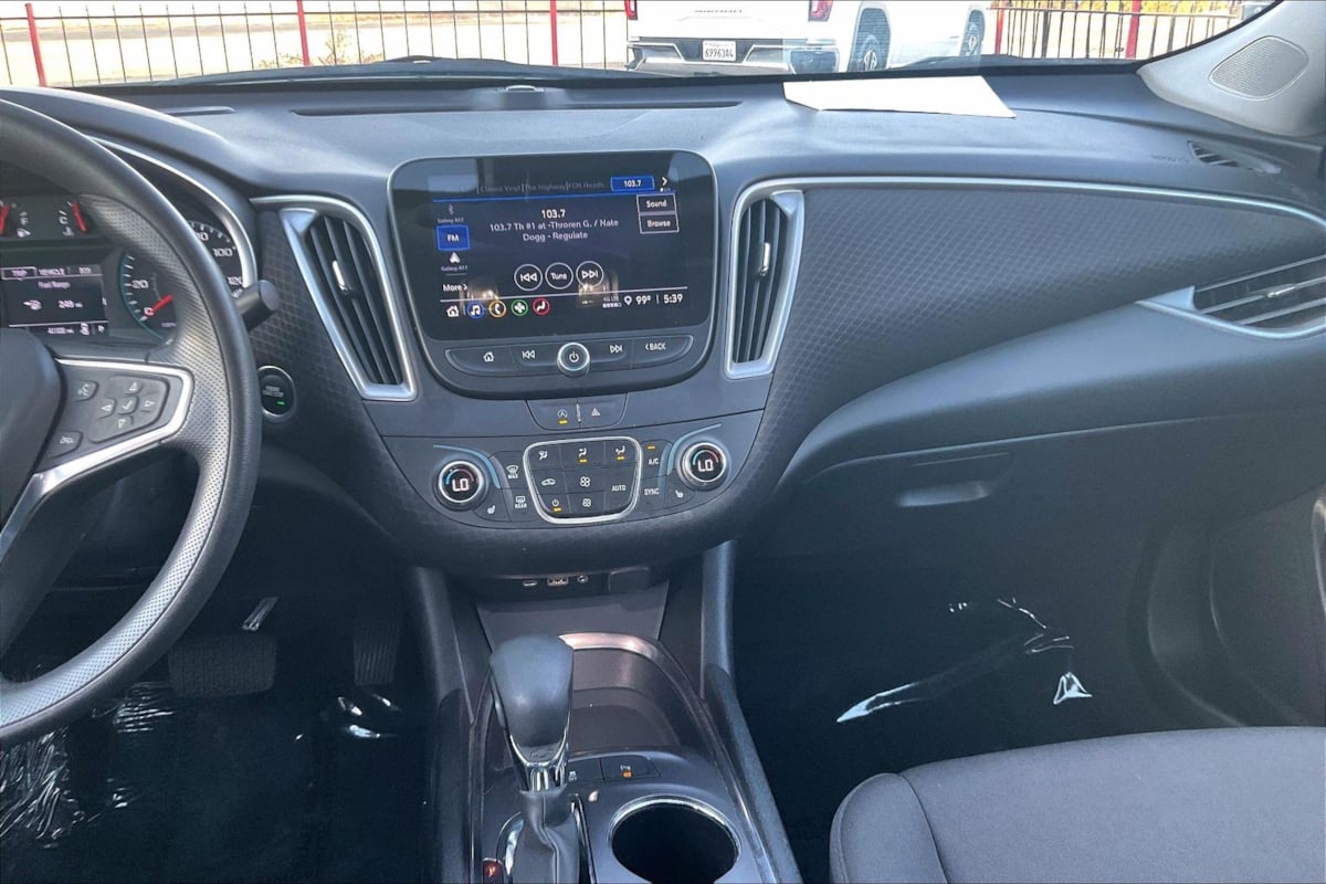 Photo 6 of this Chevrolet Malibu