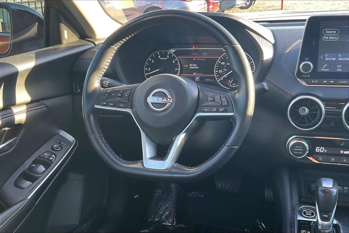 Photo 5 of this Nissan Sentra