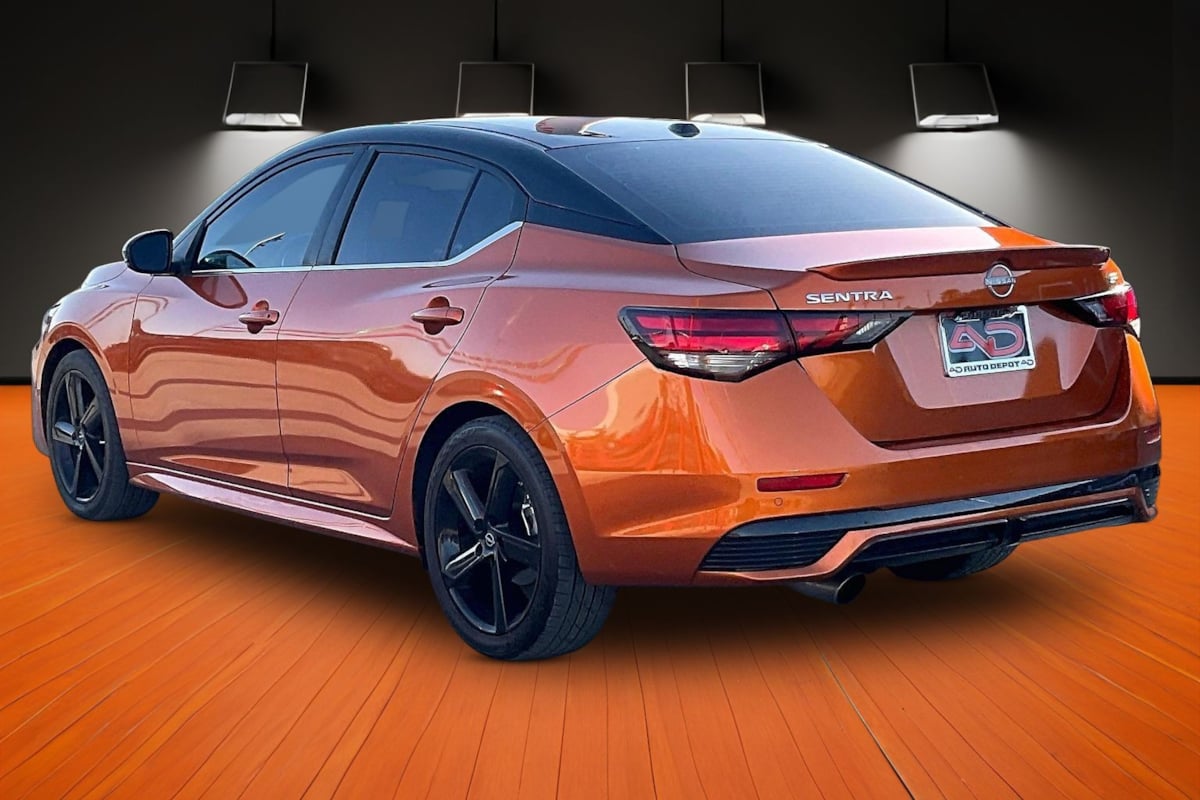 Photo 10 of this Nissan Sentra