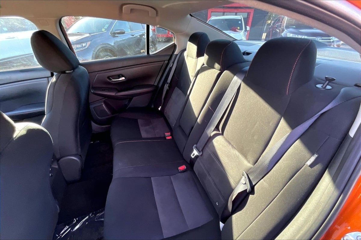 Photo 21 of this Nissan Sentra