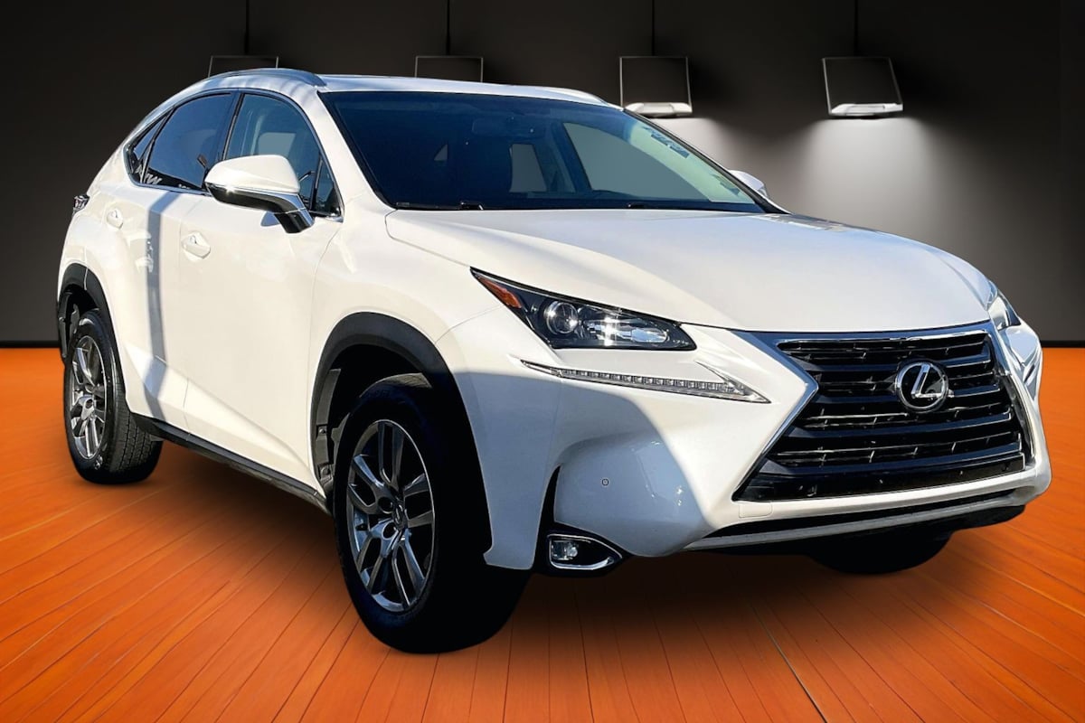Photo 3 of this Lexus NX 200t