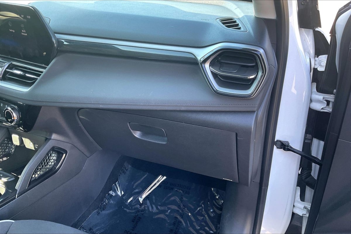 Photo 14 of this Chevrolet Trailblazer