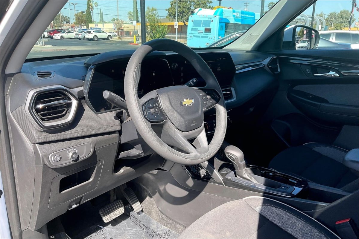 Photo 12 of this Chevrolet Trailblazer