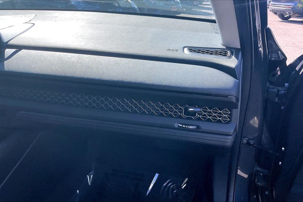 Photo 14 of this Honda Accord Sedan