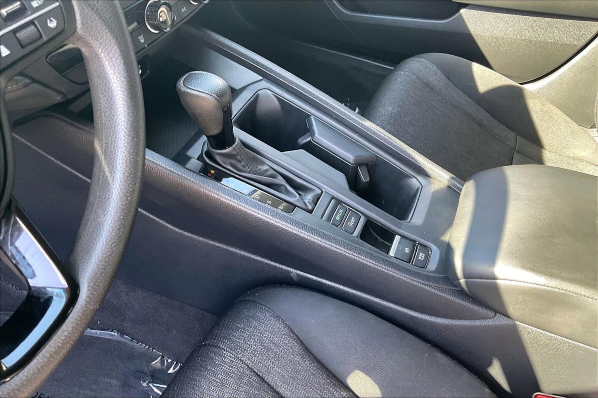 Photo 15 of this Honda Accord Sedan