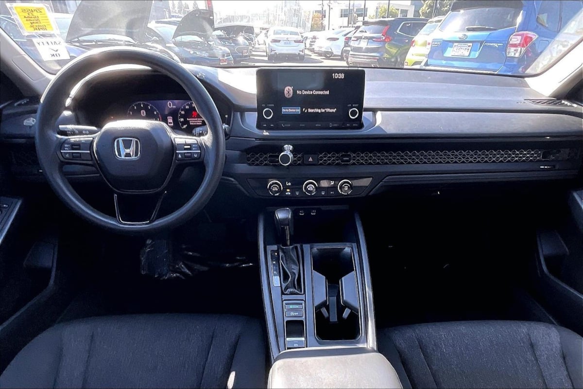 Photo 13 of this Honda Accord Sedan