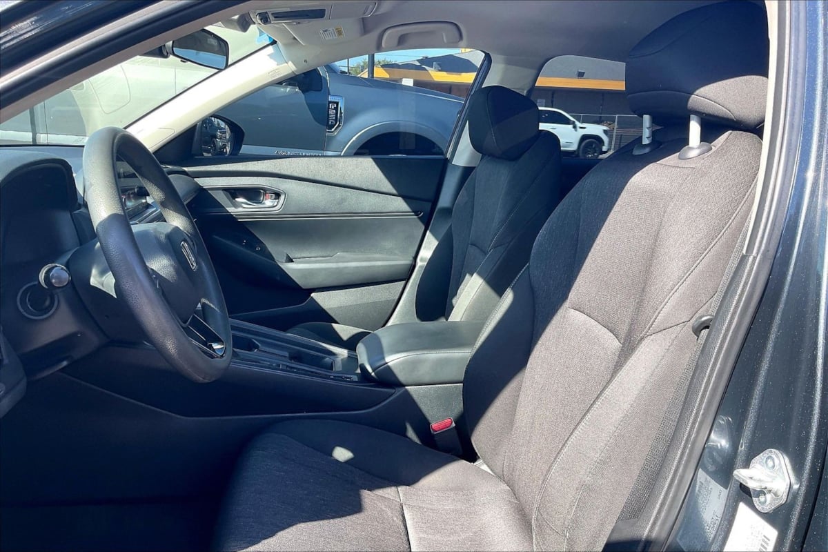 Photo 20 of this Honda Accord Sedan