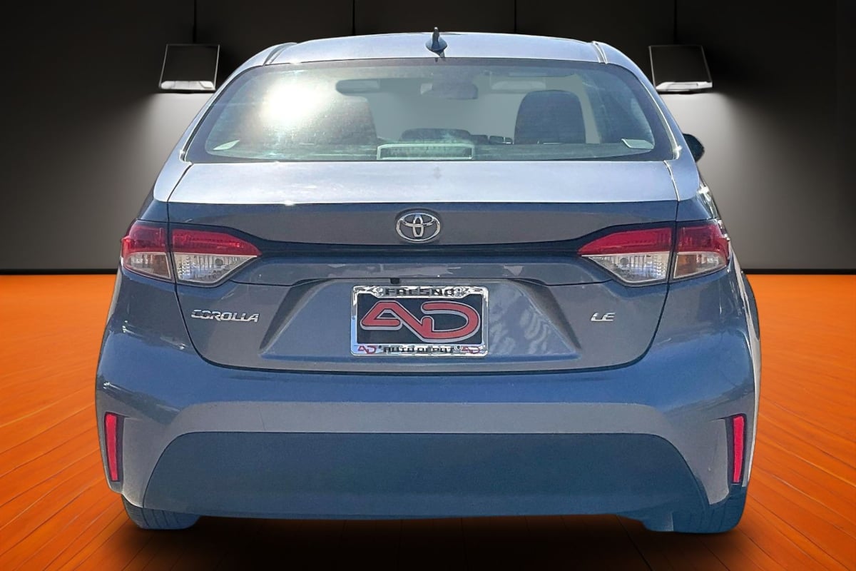 Photo 4 of this Toyota Corolla