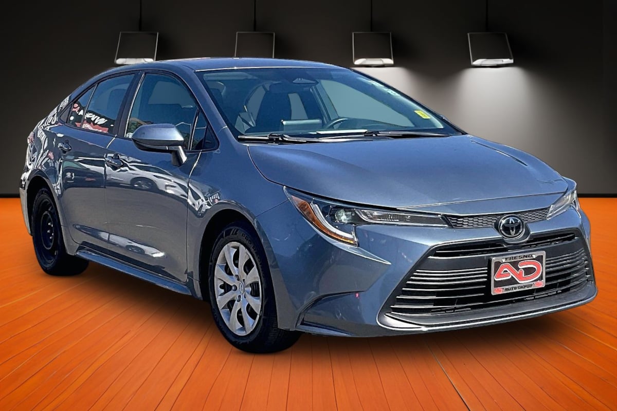 Photo 3 of this Toyota Corolla