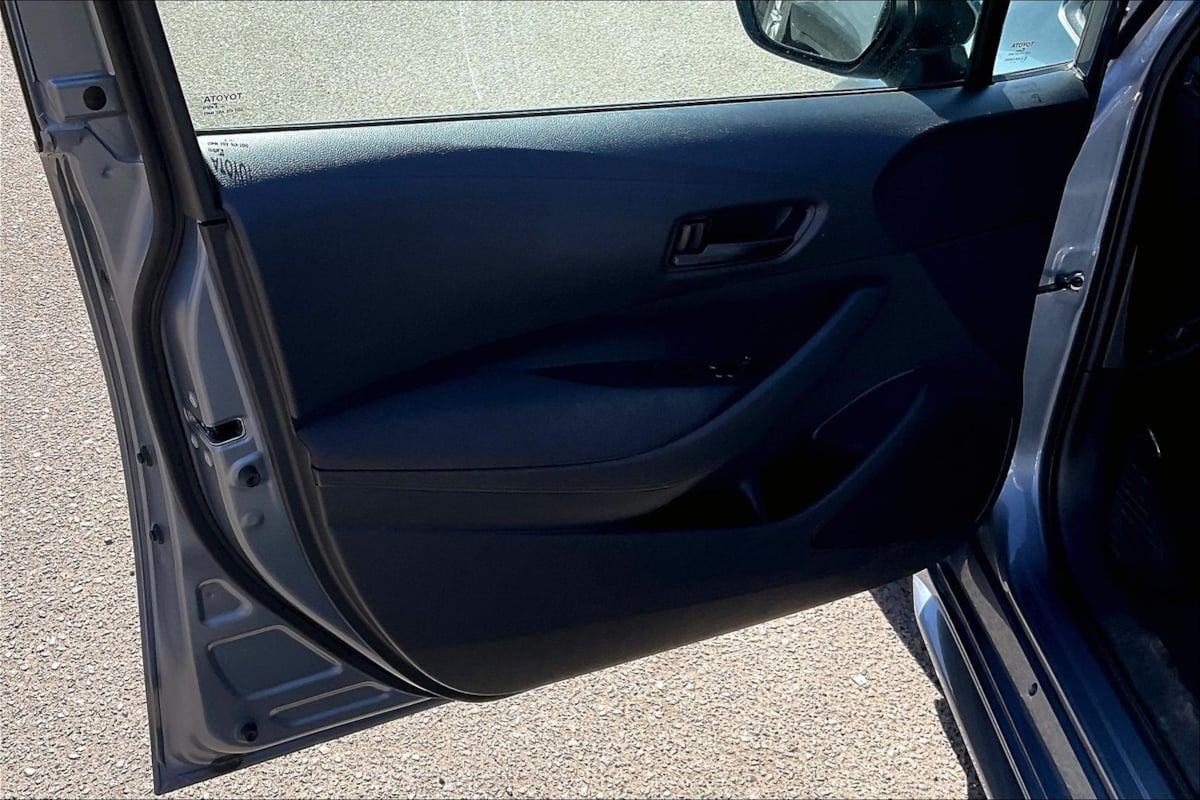 Photo 18 of this Toyota Corolla