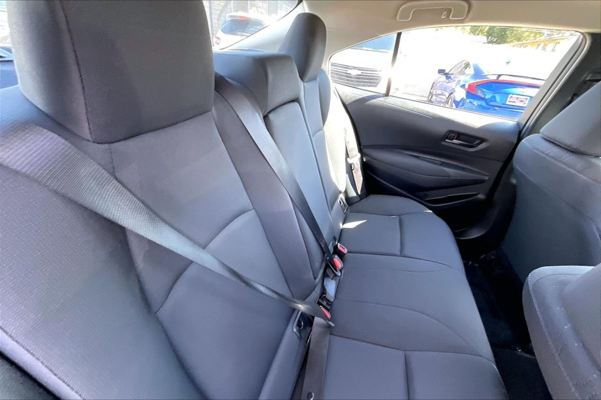 Photo 22 of this Toyota Corolla