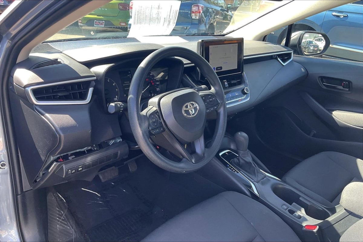 Photo 12 of this Toyota Corolla