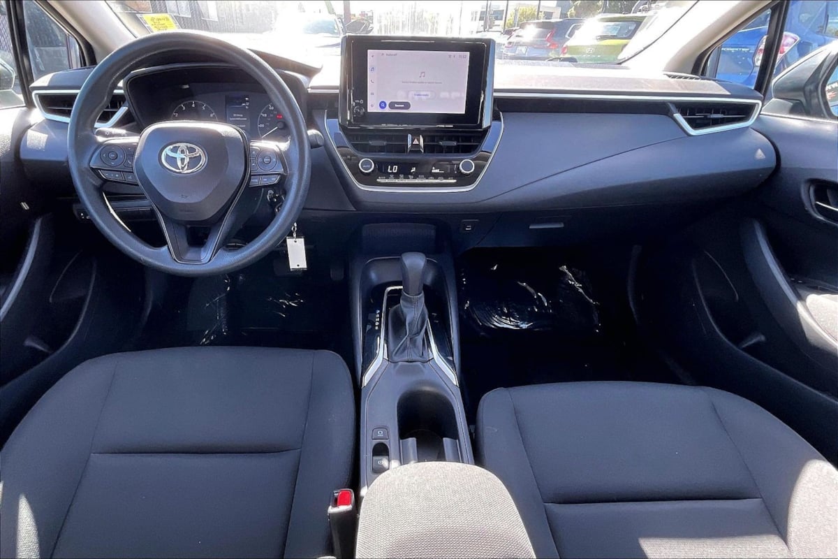 Photo 13 of this Toyota Corolla