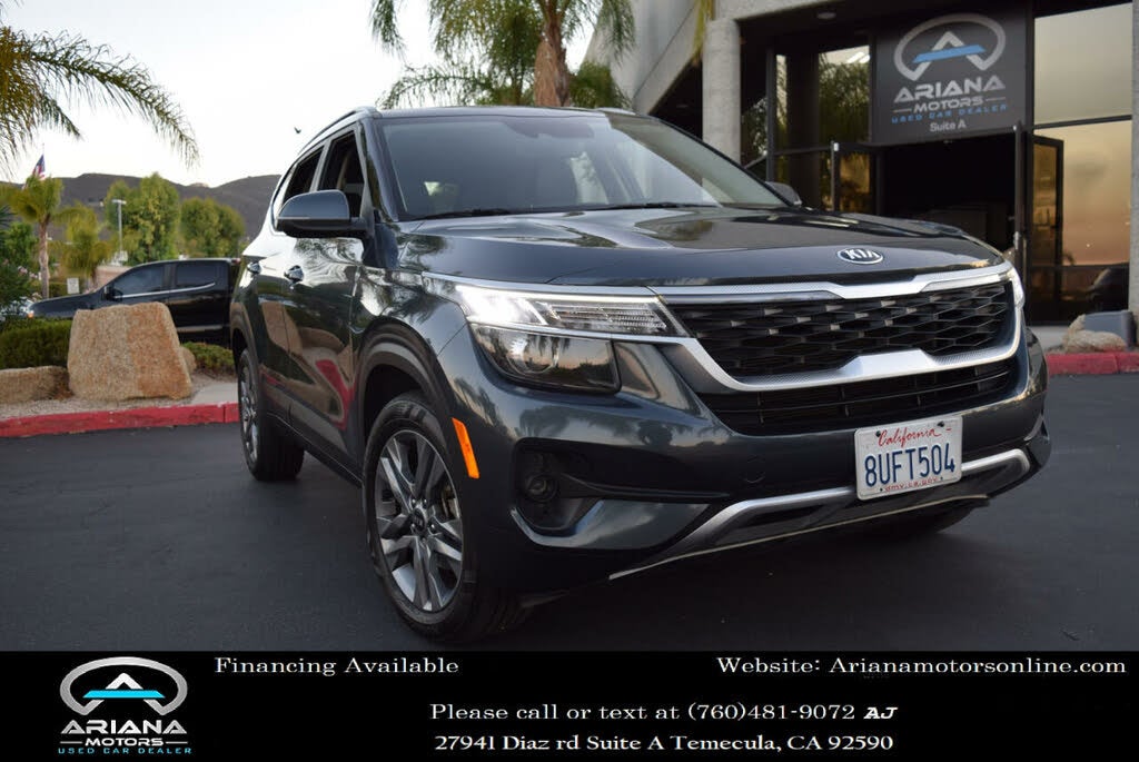 2021 Kia Seltos S photo 2