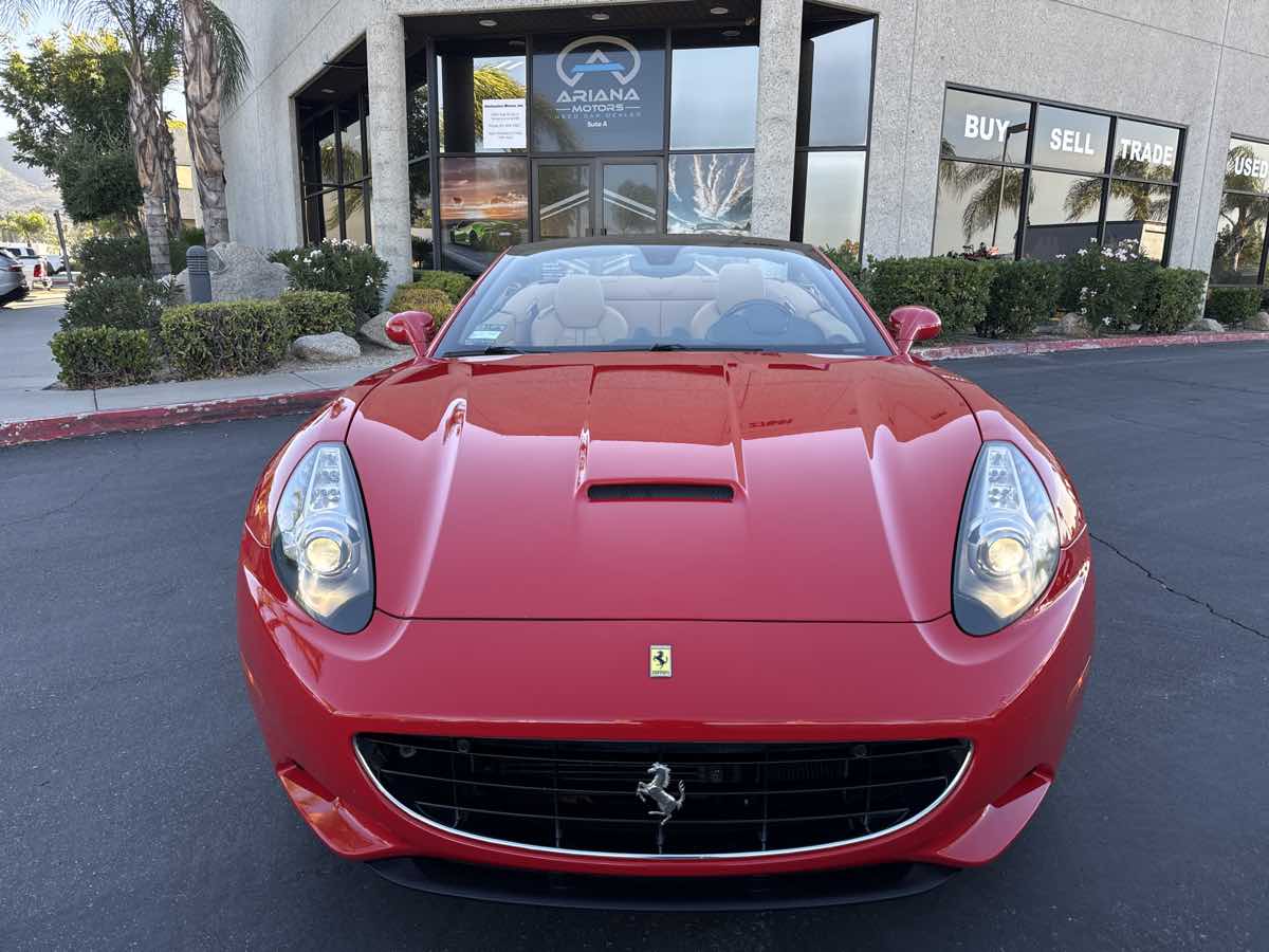 2010 Ferrari California Base photo 10