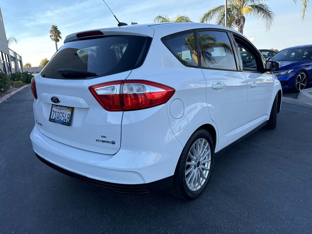 2016 Ford C-Max SE photo 5