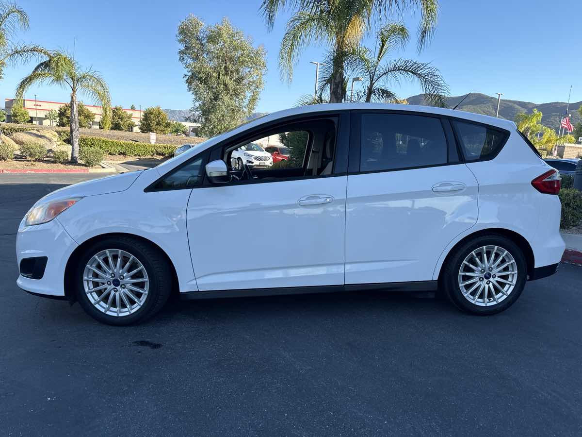 2016 Ford C-Max SE photo 11