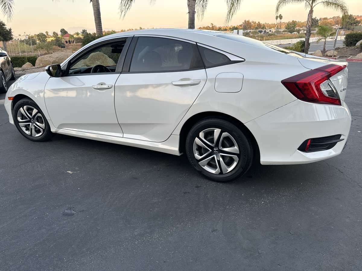 2019 Honda Civic LX photo 13