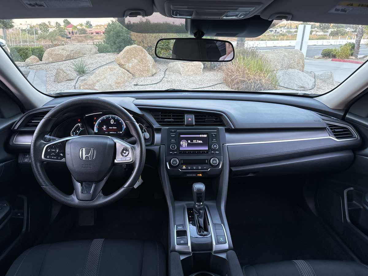 2019 Honda Civic LX photo 4