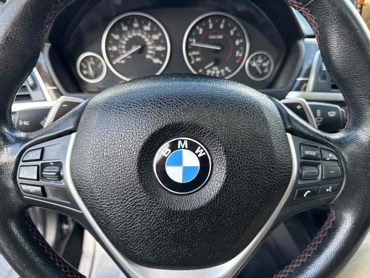 2016 BMW 3 Series 328i photo 32