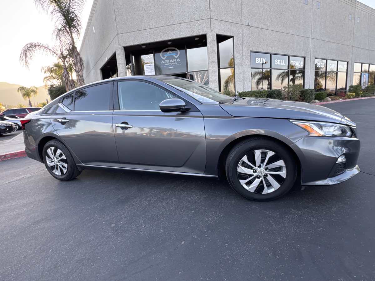 2020 Nissan Altima S photo 8