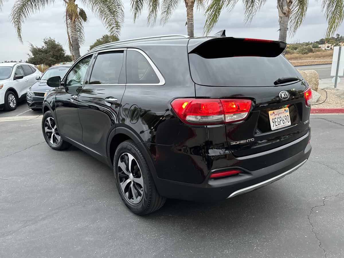 2018 Kia Sorento EX photo 4