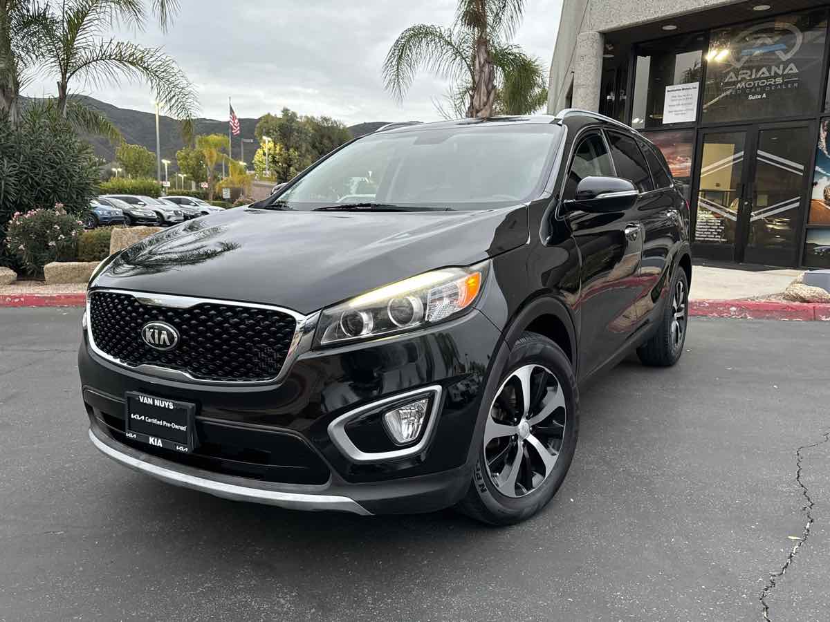 2018 Kia Sorento EX photo 2