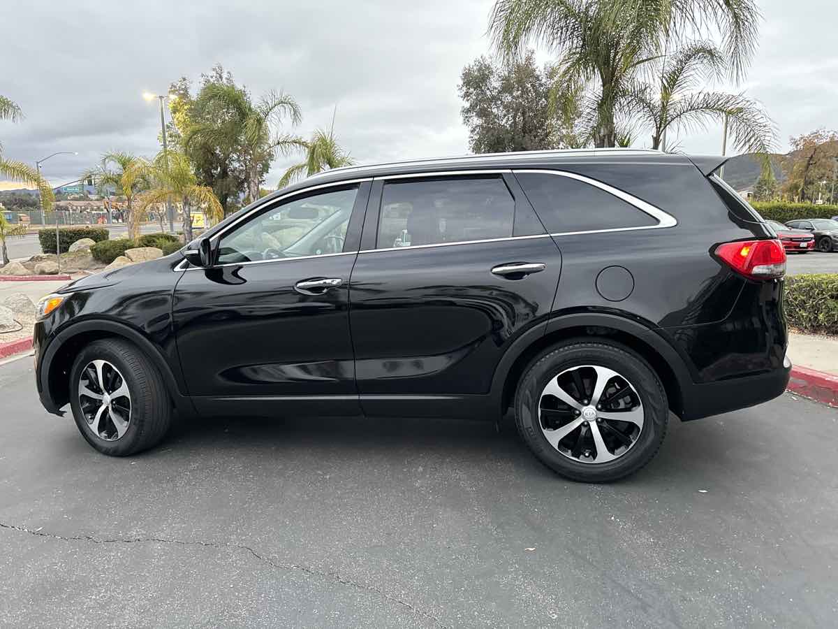 2018 Kia Sorento EX photo 14