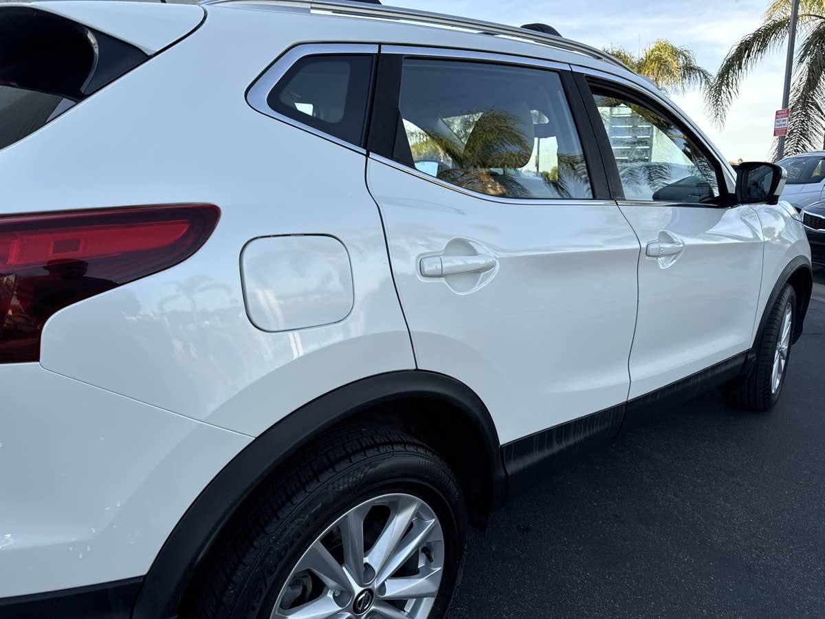 2019 Nissan Rogue Sport SV photo 11