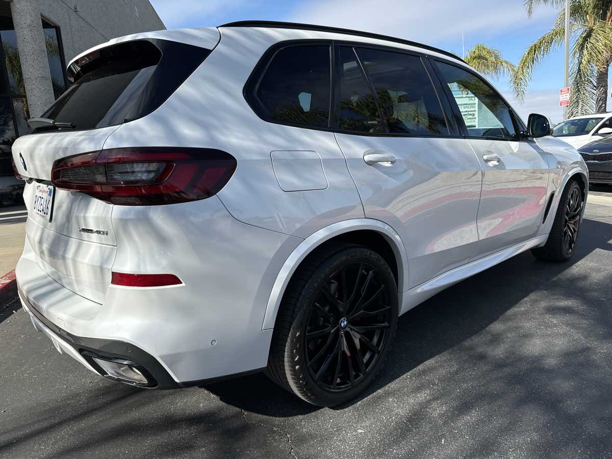 2022 BMW X5 40i photo 4