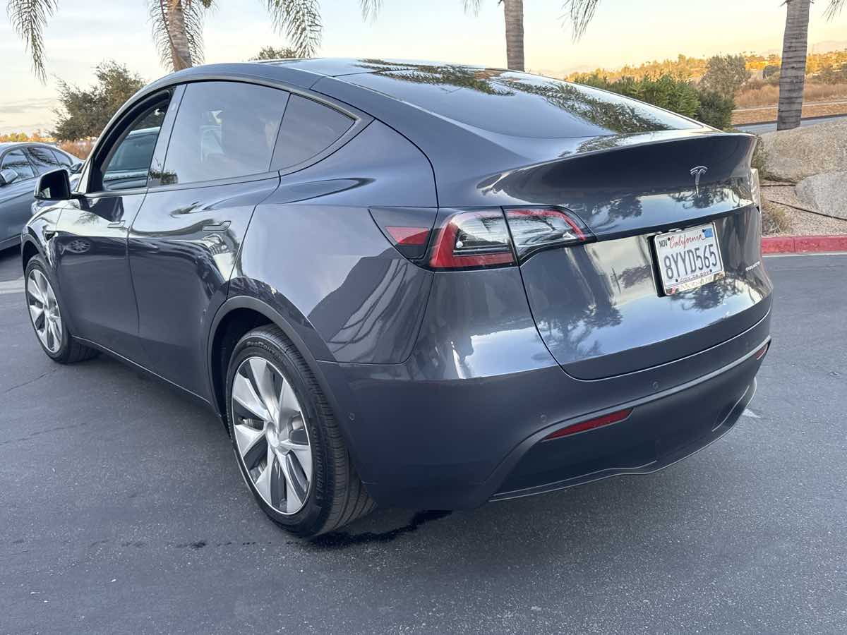 2021 Tesla Model Y Long Range photo 15