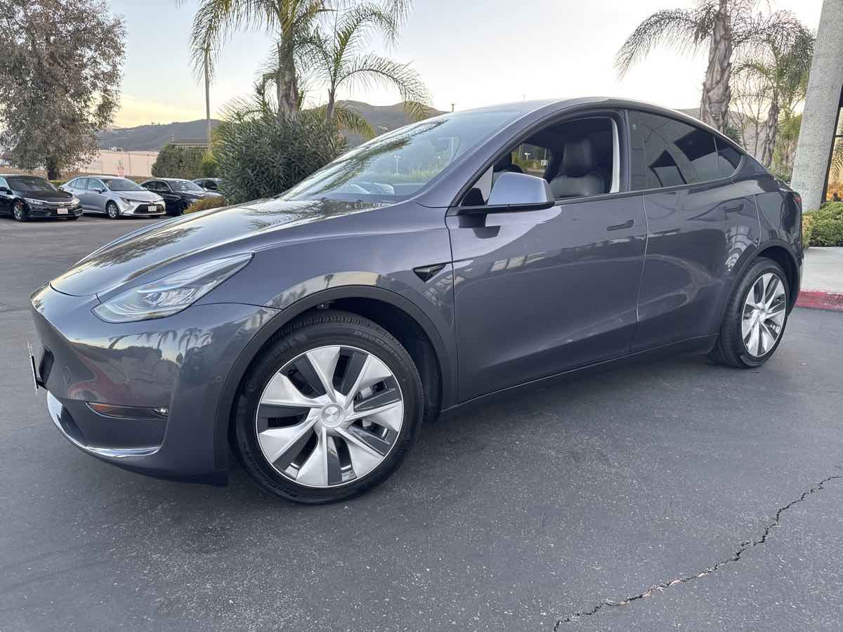 2021 Tesla Model Y Long Range photo 10