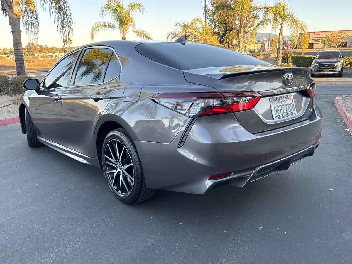 2024 Toyota Camry SE photo 21