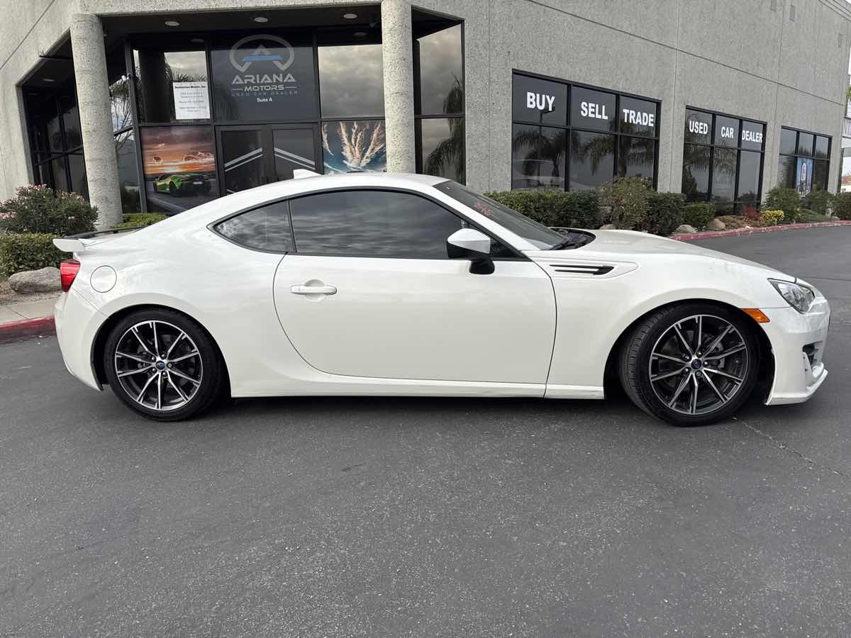 2017 Subaru BRZ Premium photo 2