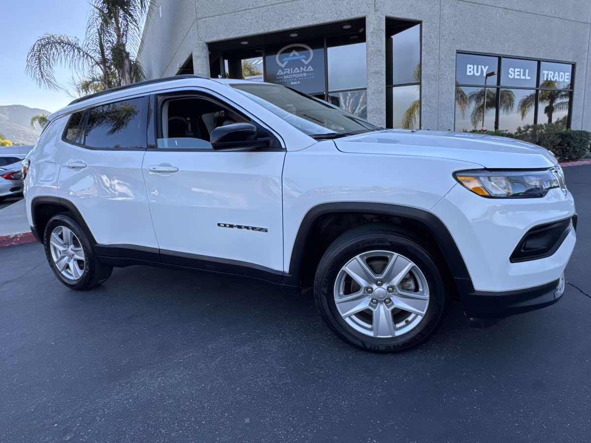 2022 Jeep Compass Latitude photo 12