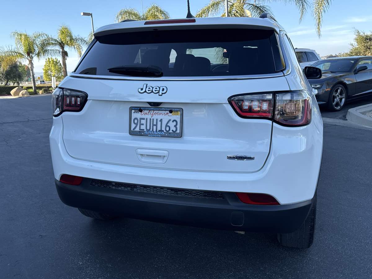 2022 Jeep Compass Latitude photo 16