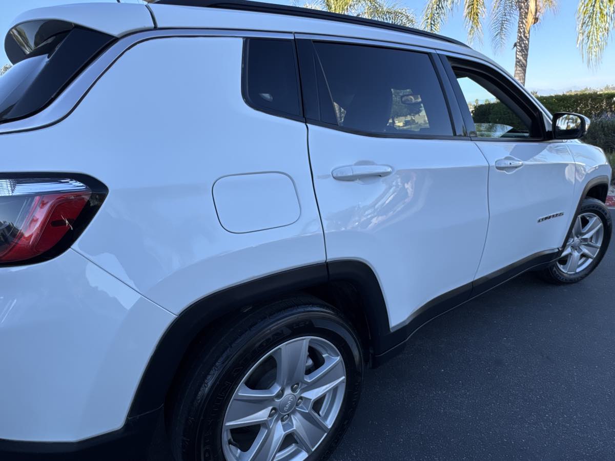 2022 Jeep Compass Latitude photo 10