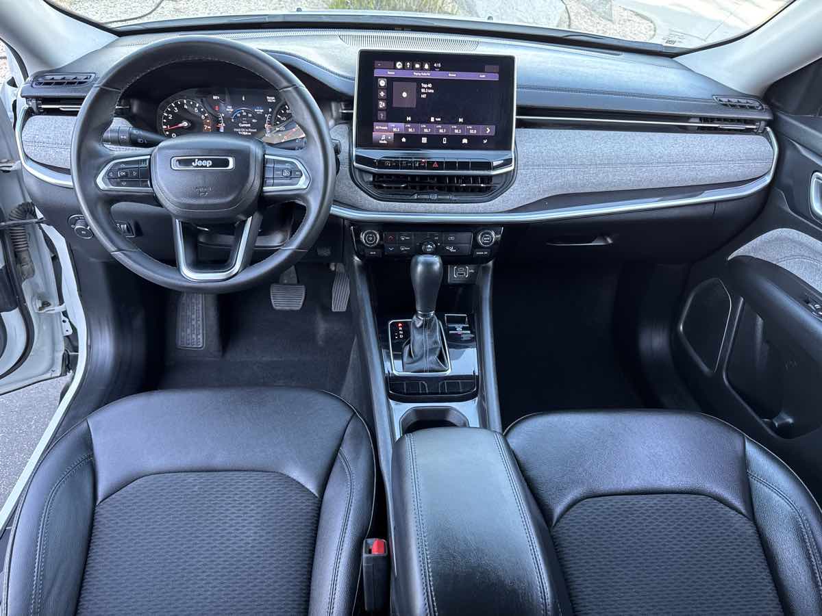 2022 Jeep Compass Latitude photo 5