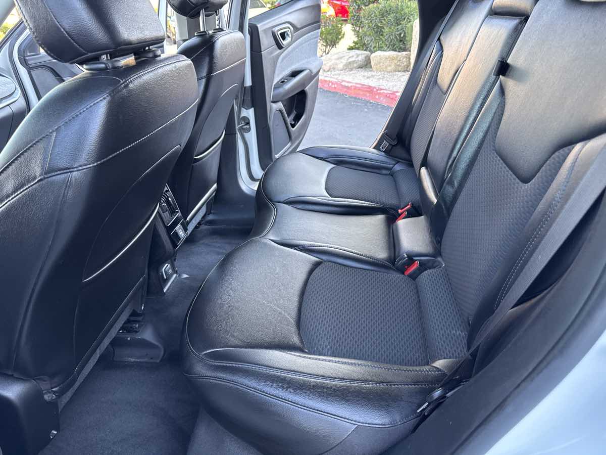 2022 Jeep Compass Latitude photo 22