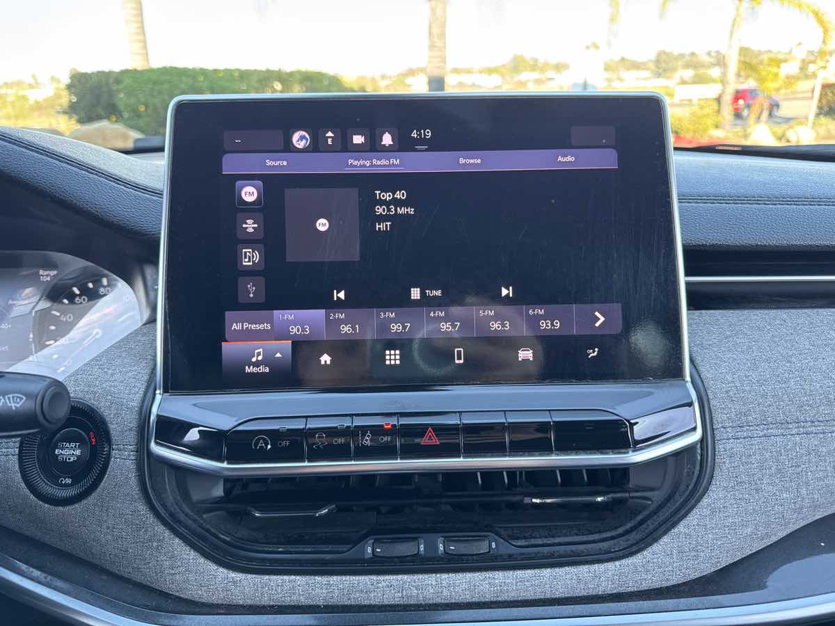 2022 Jeep Compass Latitude photo 31