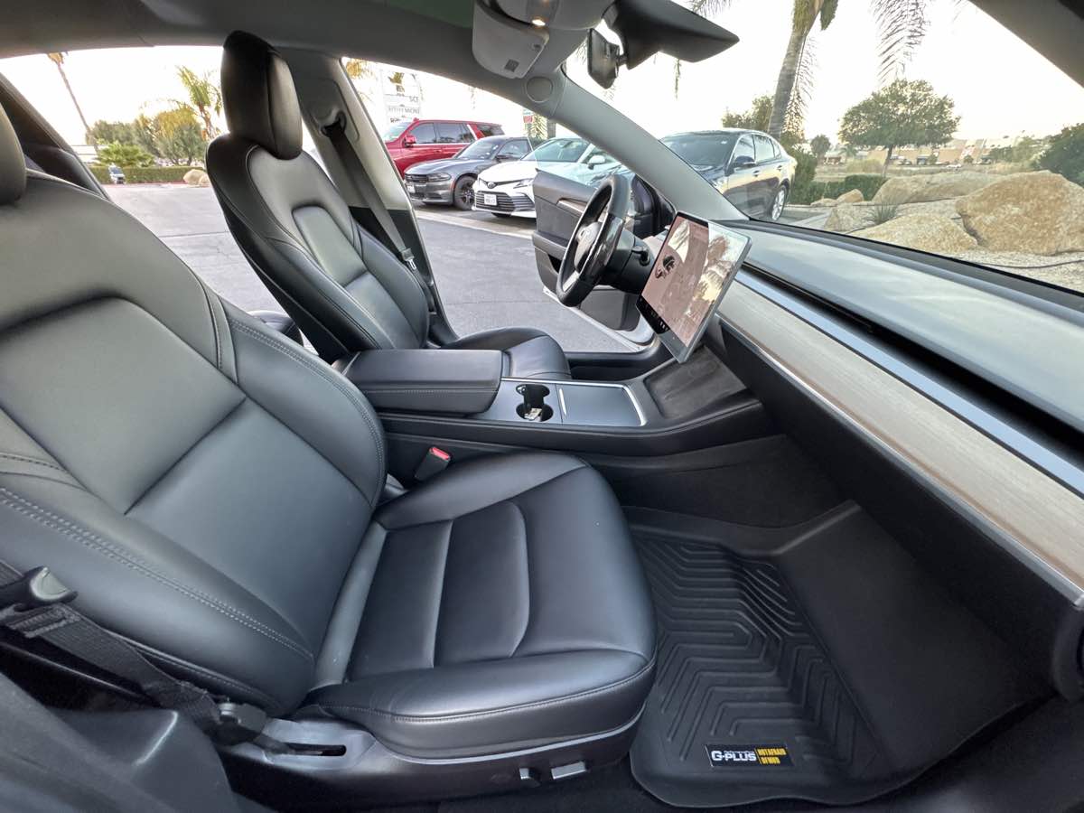 2021 Tesla Model 3 Standard Range Plus photo 18