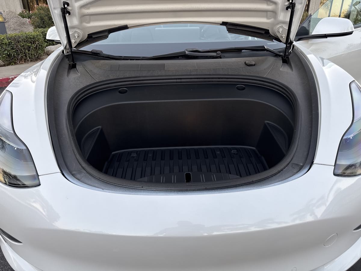 2021 Tesla Model 3 Standard Range Plus photo 28