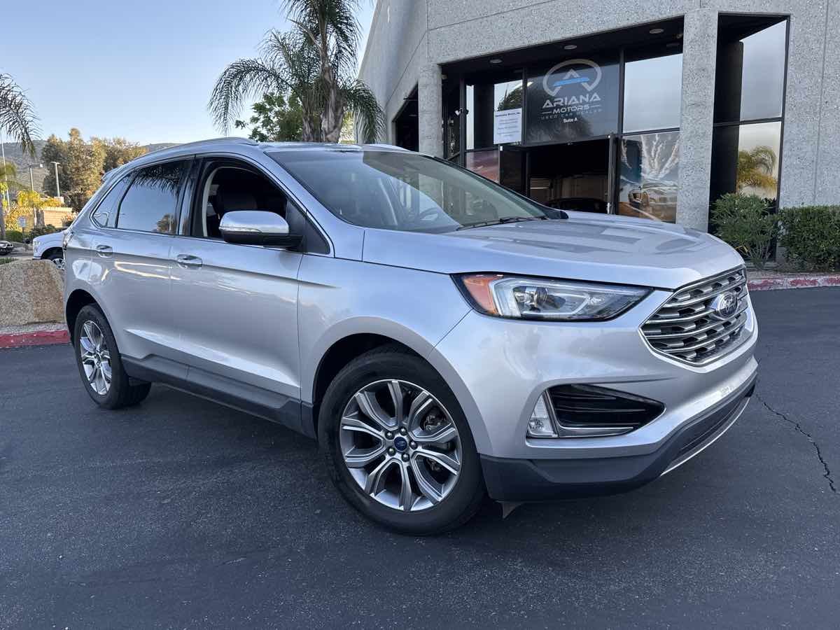 2019 Ford Edge Titanium photo 6