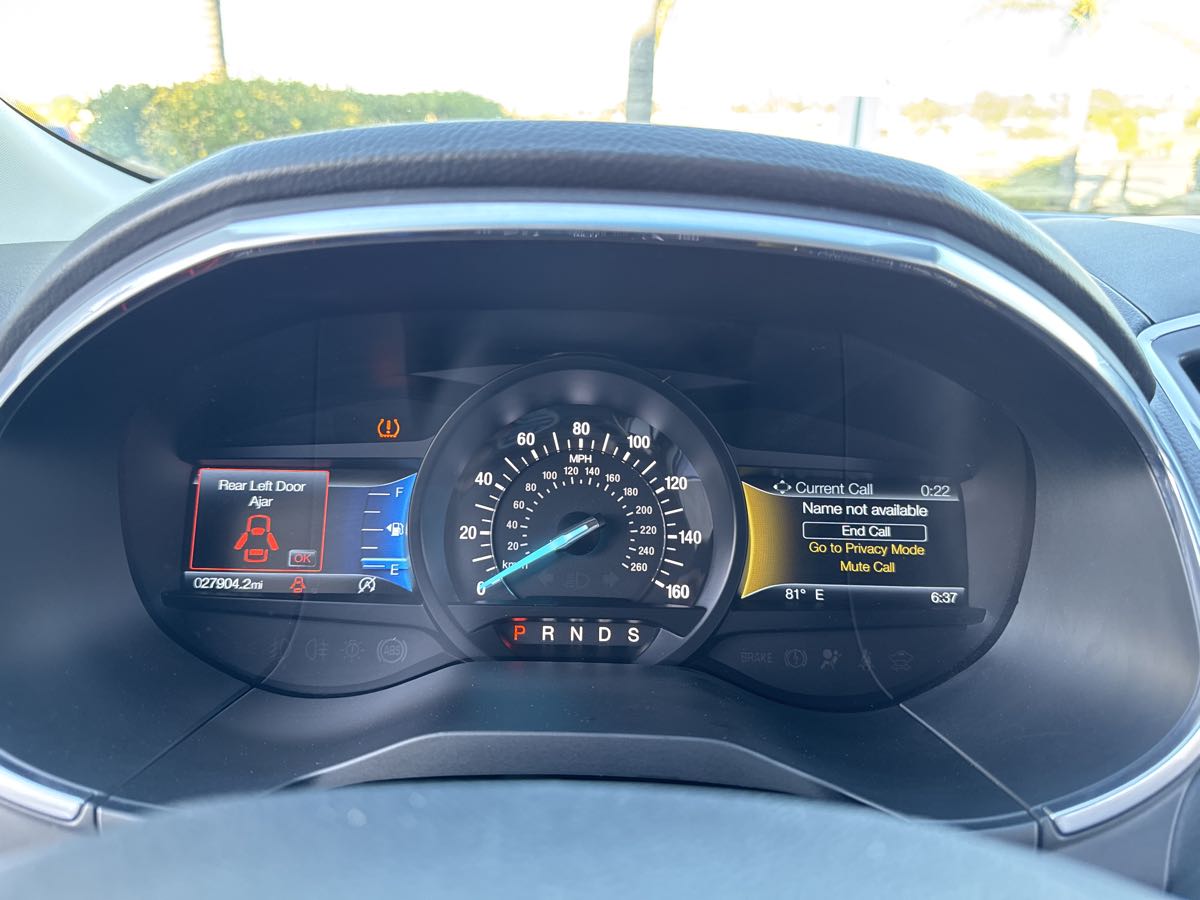 2019 Ford Edge Titanium photo 21