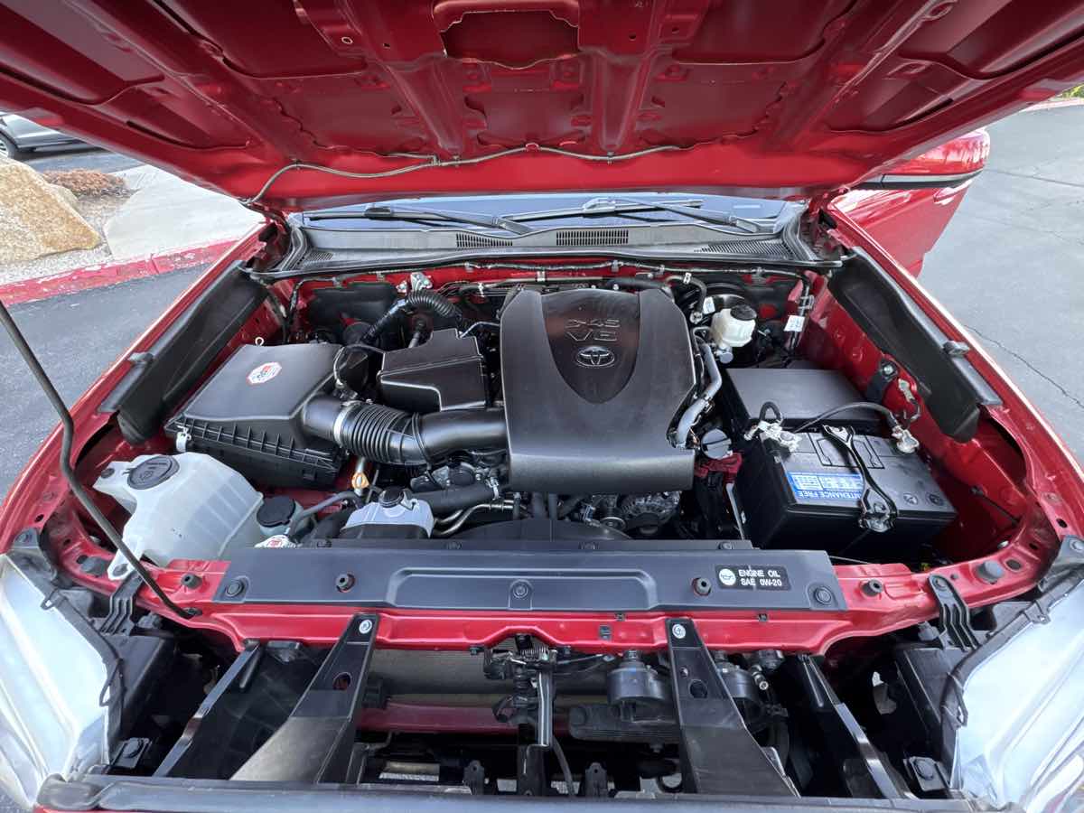 2018 Toyota Tacoma SR5 - Photo 34