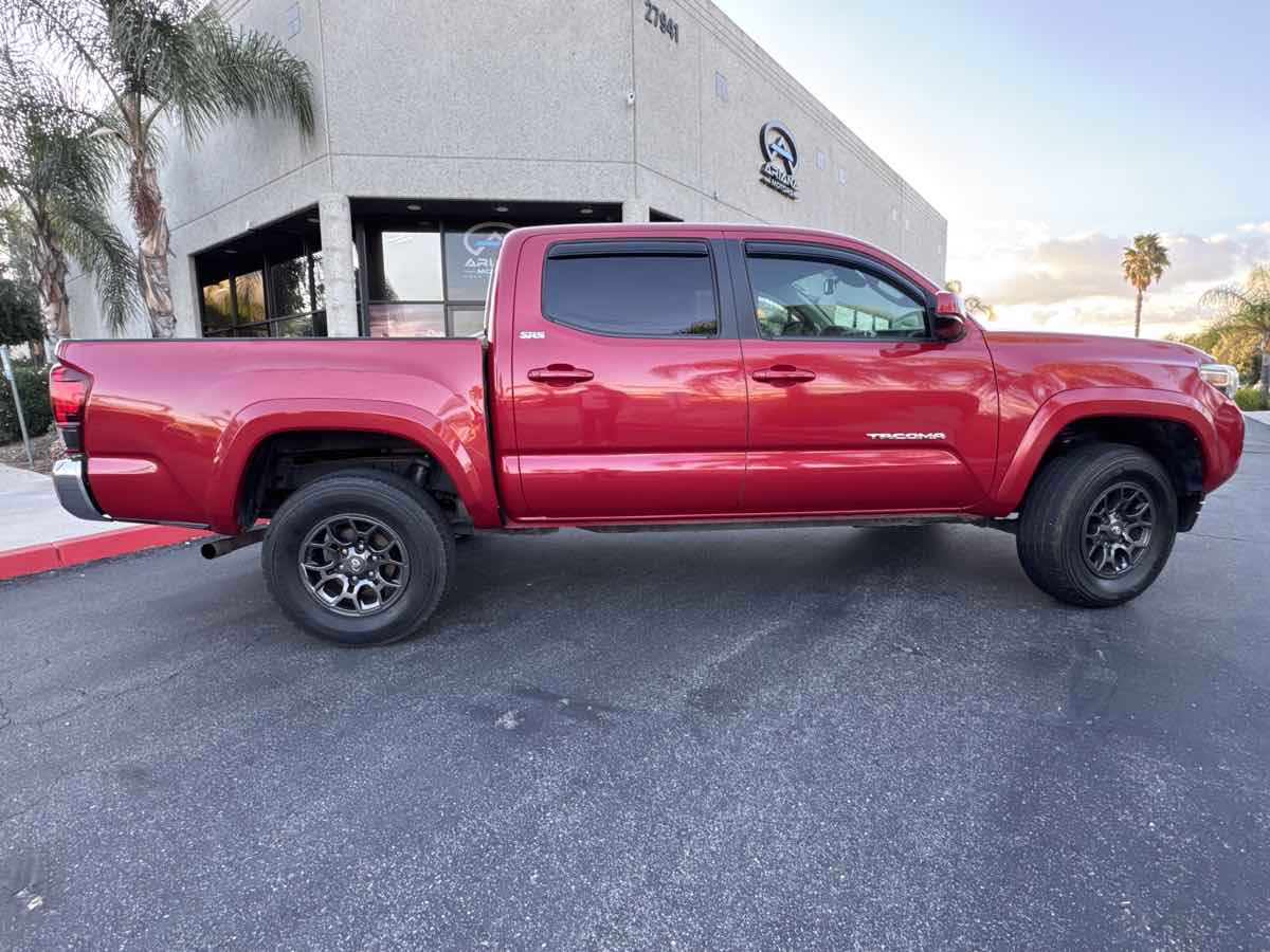 2018 Toyota Tacoma SR5 - Photo 11