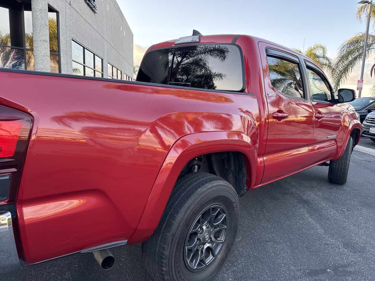 2018 Toyota Tacoma SR5 - Photo 13
