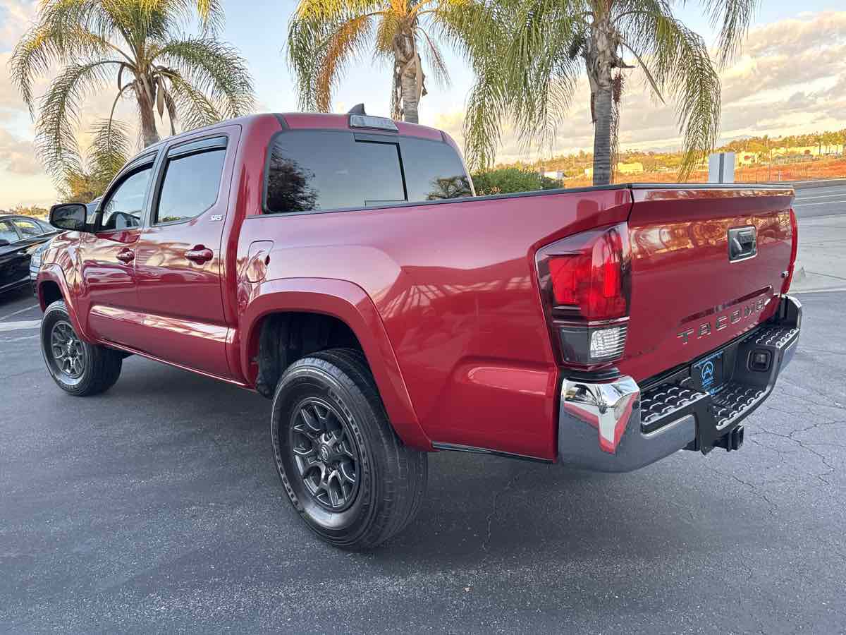 2018 Toyota Tacoma SR5 - Photo 15
