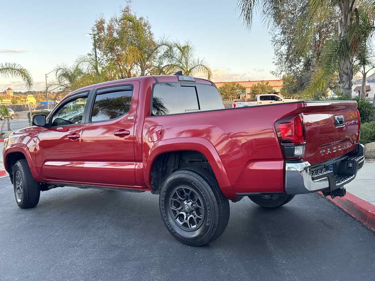 2018 Toyota Tacoma SR5 - Photo 5